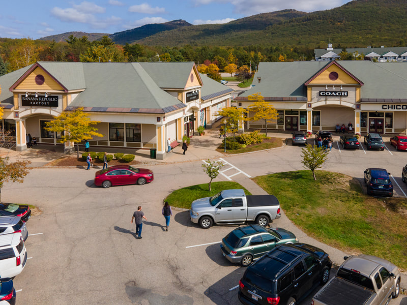 Banana Republic and Coach retail exteriors and aerial image of Settlers Green in North Conway, New Hampshire